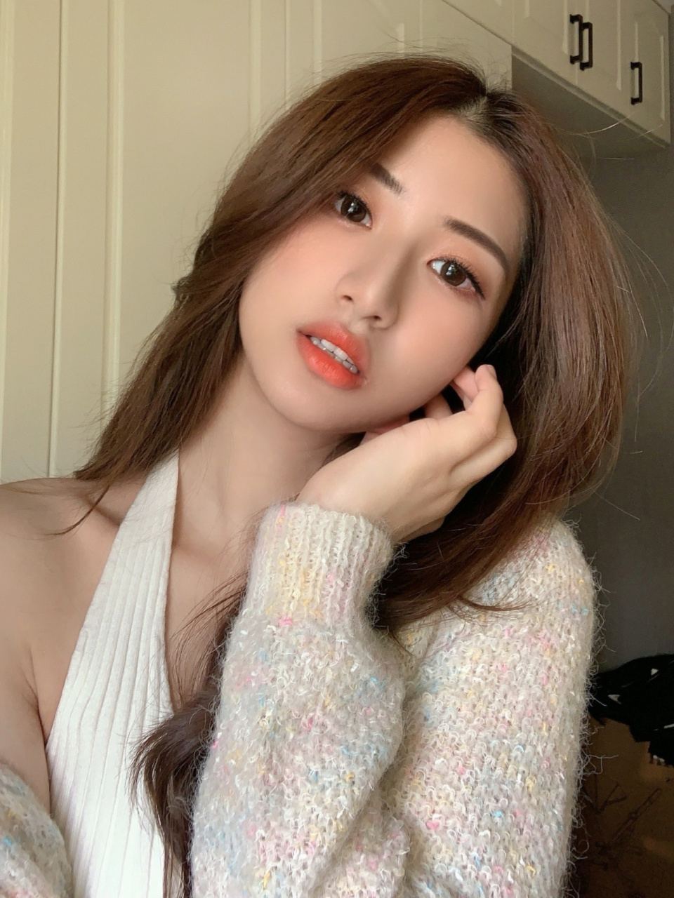 哺乳期能染头发吗-哺乳期能拉直头发吗